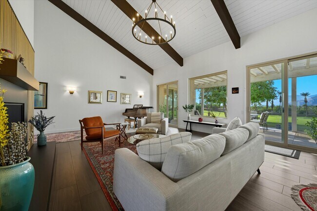 Building Photo - 809 Inverness Dr