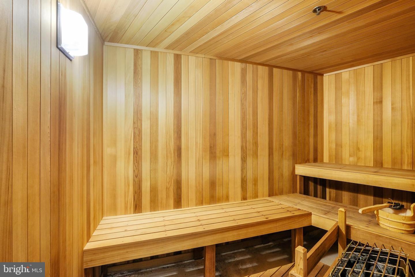 Building Photo - 440 S Broad St