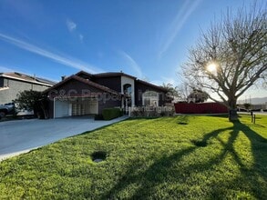 Building Photo - 1496 Lechuga Way