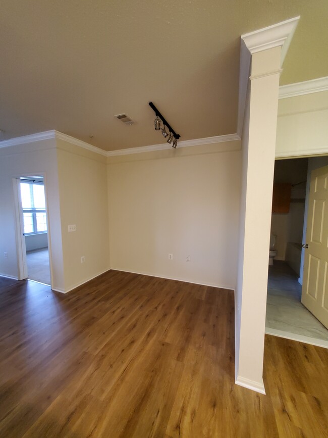 Building Photo - 3021 Nicosh Cir