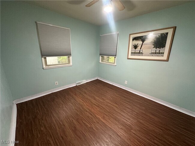 Building Photo - 2758 Newbern Cir