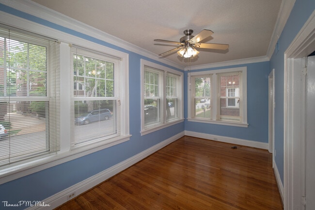 Front Sunroom - 6300 Southwood Ave