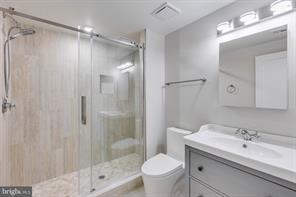 Building Photo - 1434 Parrish St