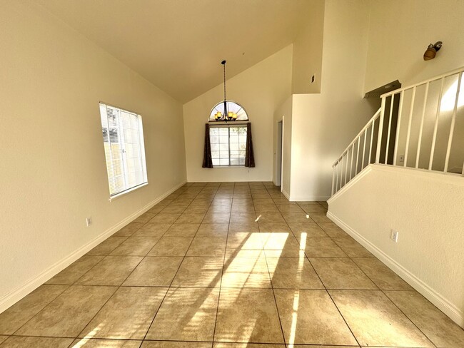 Primary Photo - Spacious 3 Bedroom Home available in Fontana!