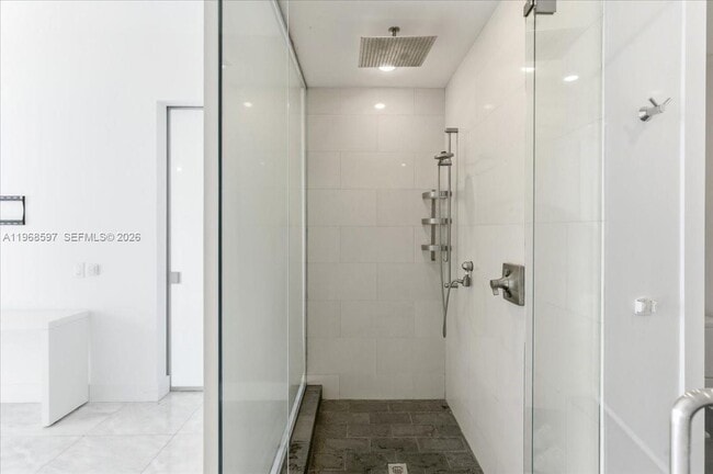 Building Photo - 1100 Biscayne Blvd