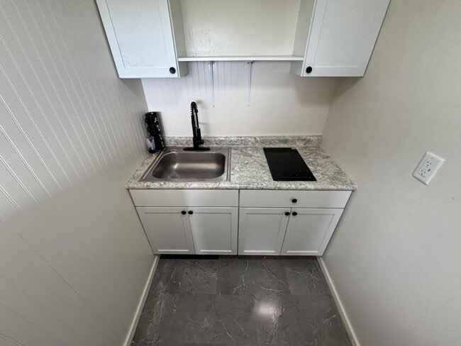 Building Photo - 10524 Farm Rd 2180