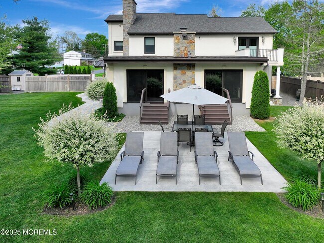 Building Photo - 620 Brookside Dr