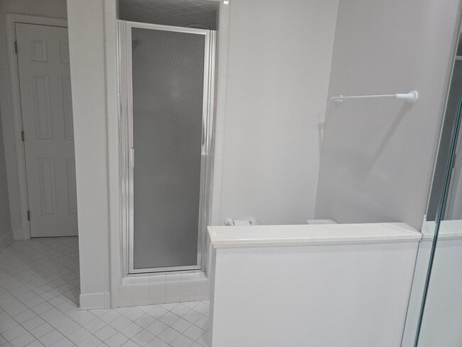 Building Photo - Charming Home in Fox Ridge Subdivision – V...