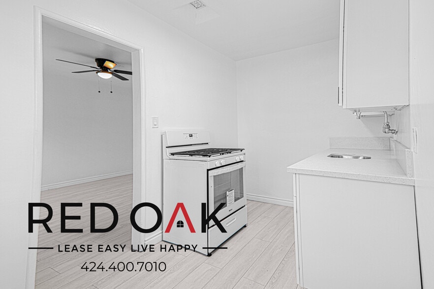 Building Photo - 2011 Peyton Ave