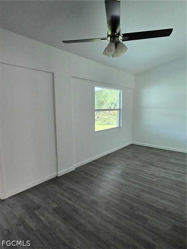 Building Photo - 1905 SW 11th St