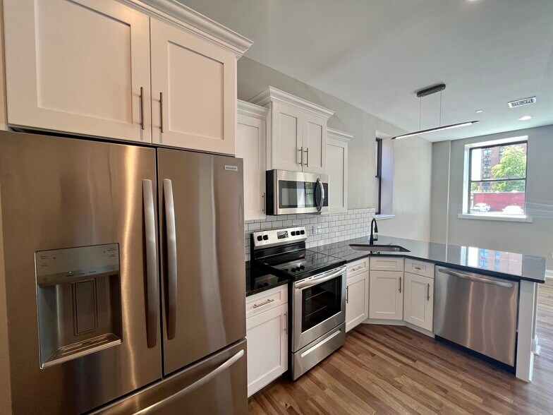 Building Photo - 33 E Northampton St