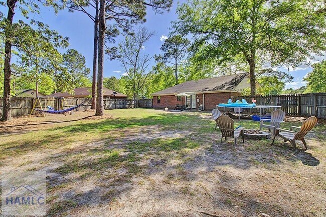 Building Photo - 219 Kevin Rd