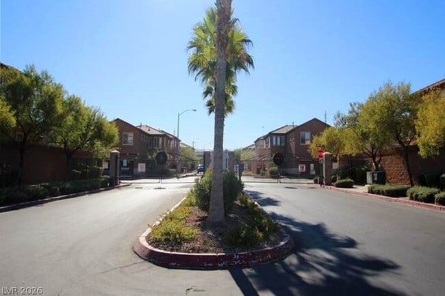 Building Photo - 729 Calamus Palm Pl