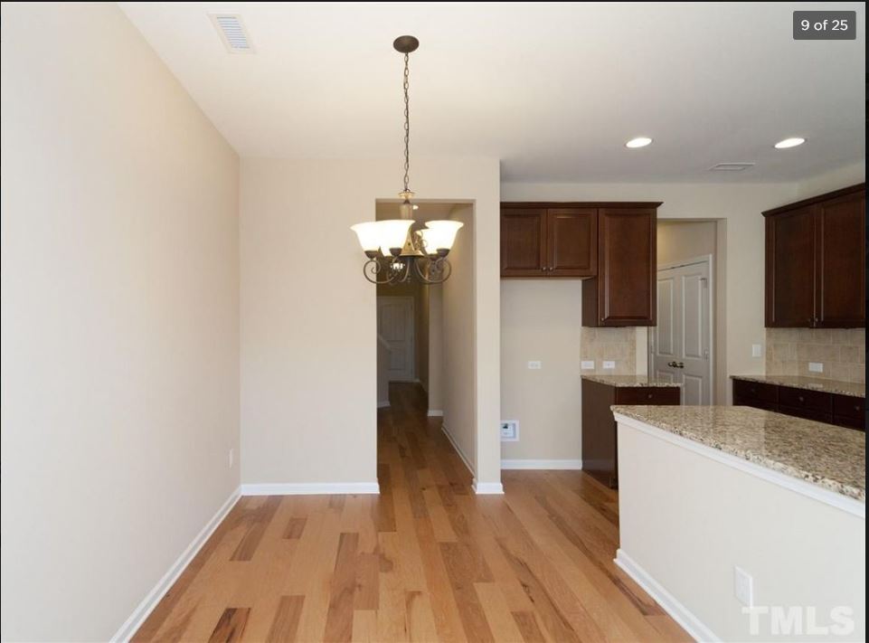Building Photo - 130 Rubrum Dr