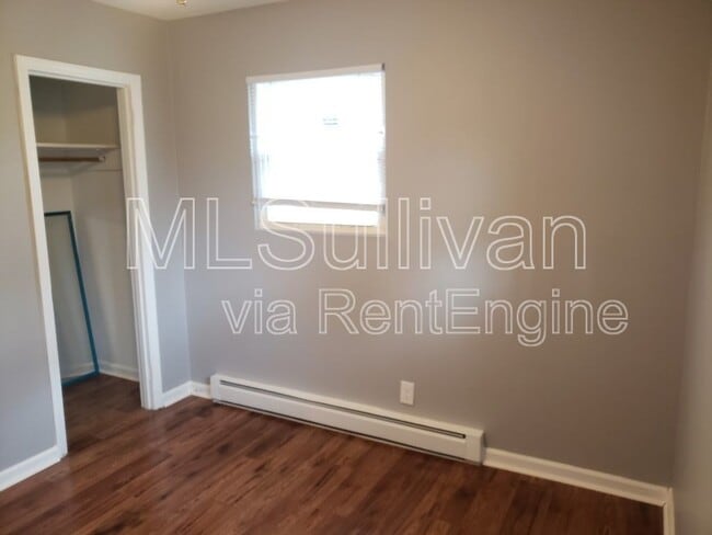 Building Photo - 2421 Dearborn Dr