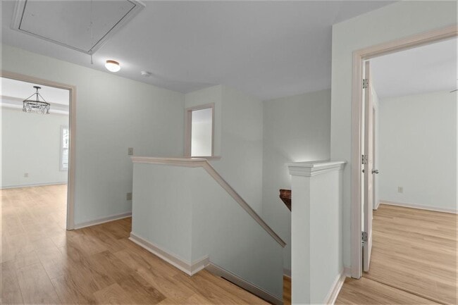 Building Photo - 5155 Roseman Trail