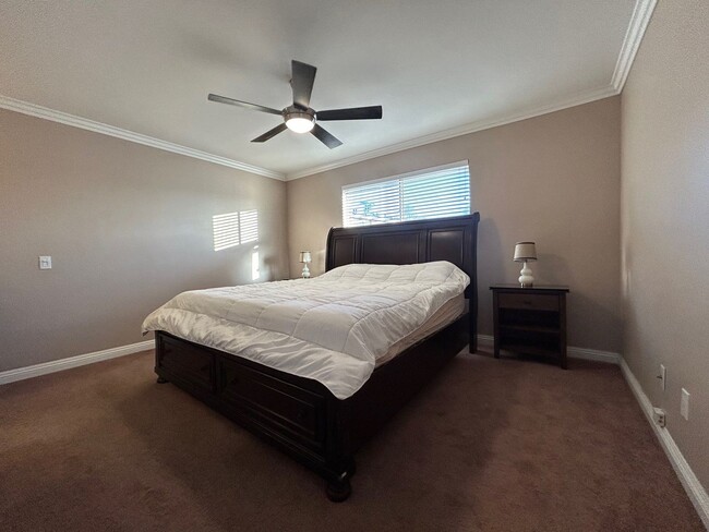 Building Photo - Rent Today!! Stunning Furnished 3-Bedroom ...