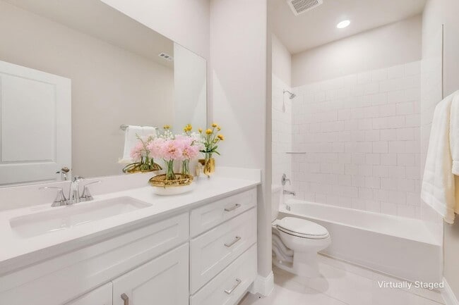 Building Photo - 3212 Lucia Wy