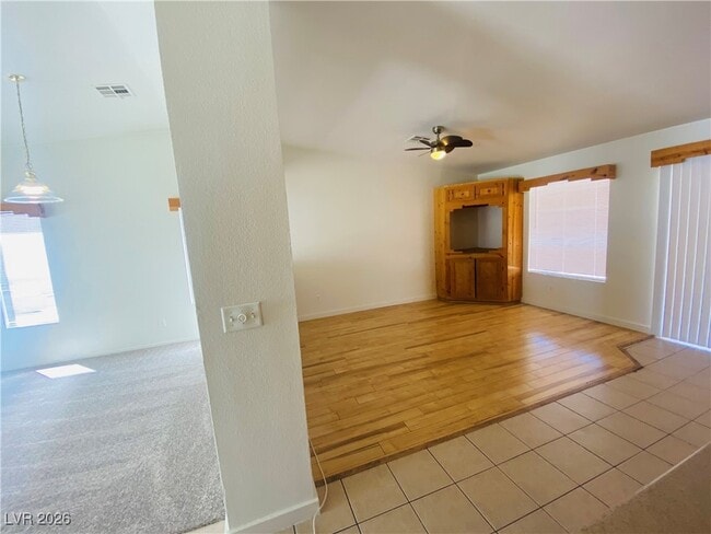 Building Photo - 3122 Flower Garden Ct