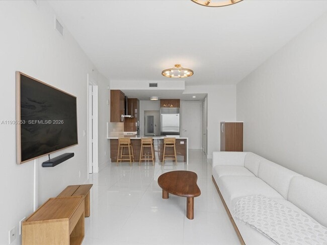 Building Photo - 18201 Collins Ave
