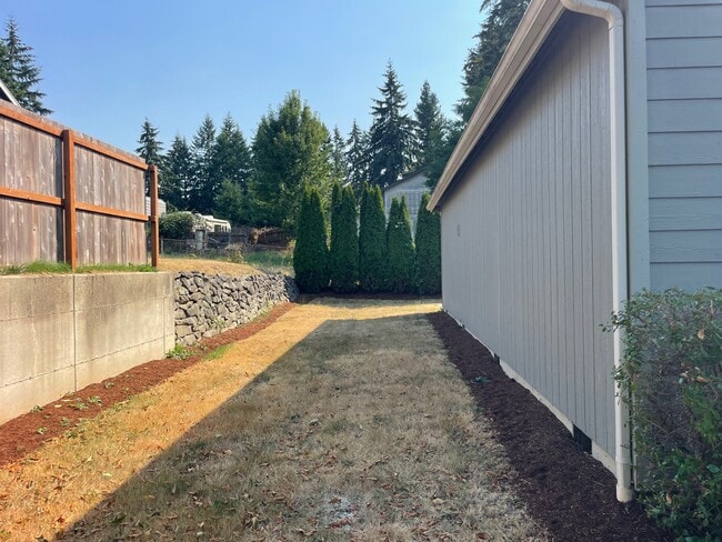 Building Photo - 3882 Malott Pl SE