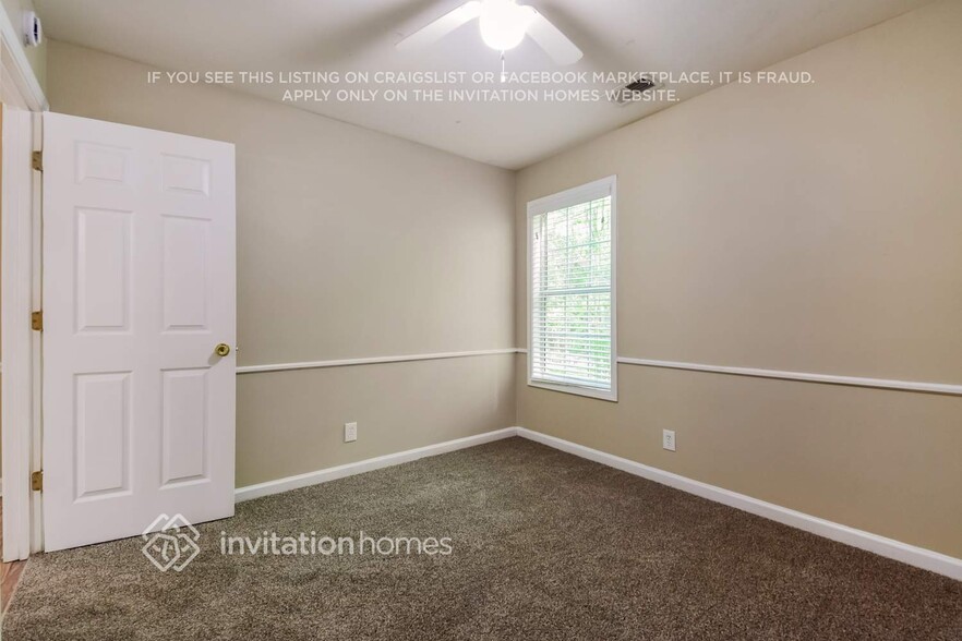 Building Photo - 7015 Sewells Farm Rd