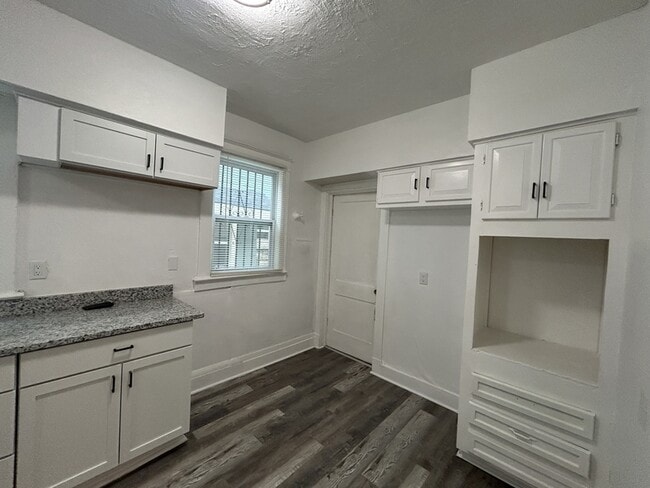 Building Photo - 4010 Bellefontaine Ave