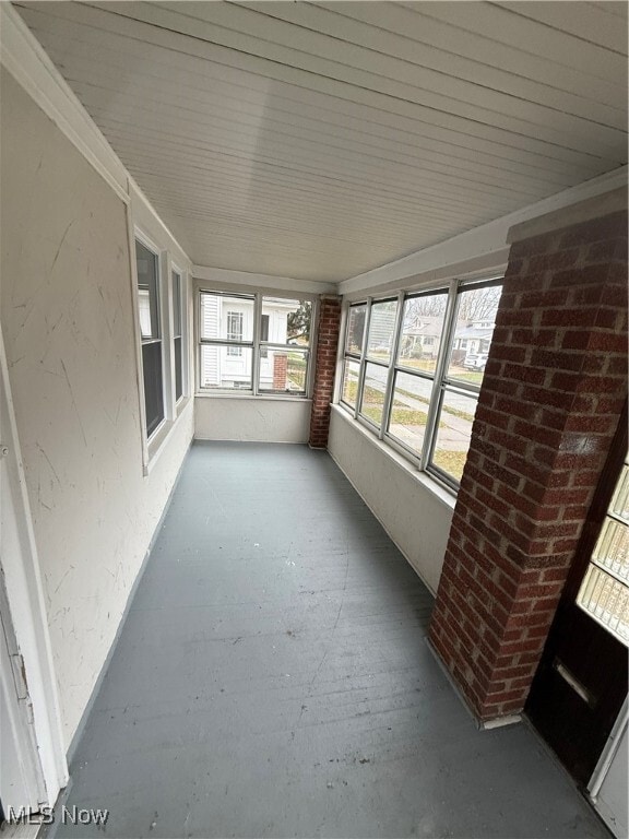 Building Photo - 19600 Pasnow Ave