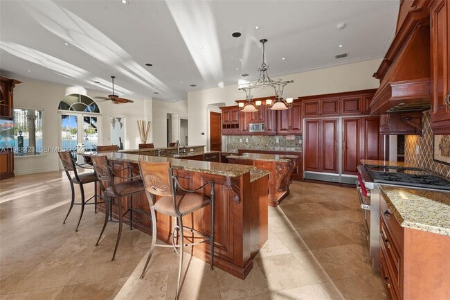 Building Photo - 3283 NE 171 St