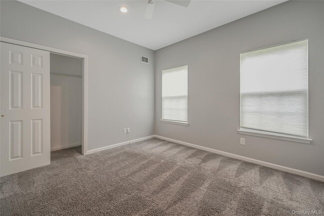 Building Photo - 23 Terrace Ln