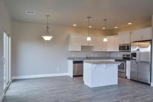 Building Photo - 3947 Bella Vista Dr