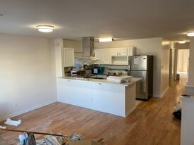 Building Photo - 66 Summer Ave