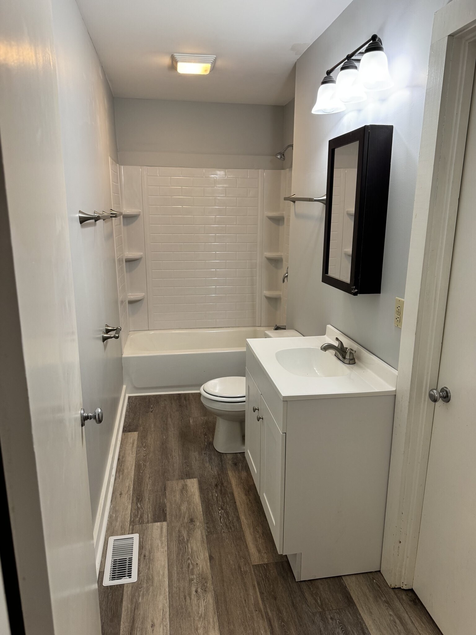 Building Photo - 123 Carolina Dr