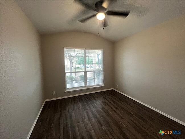 Building Photo - 663 Tom Kemp Dr