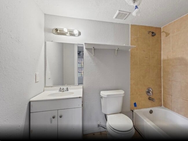 Building Photo - 205 Hafer Ave