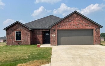 Building Photo - Beautiful 3 bedroom 2 Bath Home Close to Lake Durant