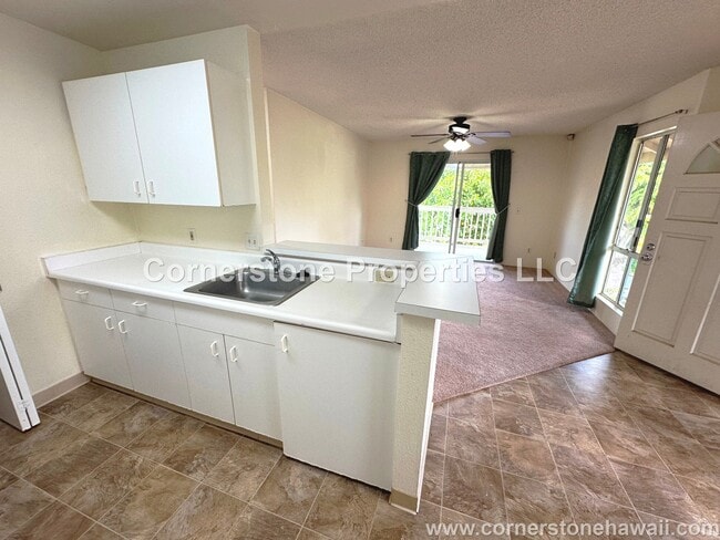 Building Photo - 94-638-533 Lumiaina St