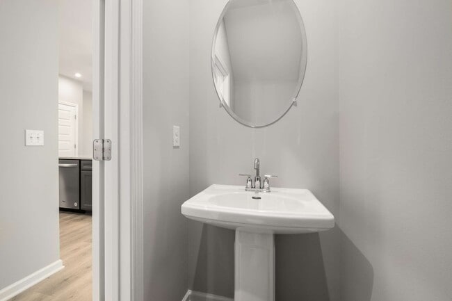 Building Photo - 5339 Bellflower Hls