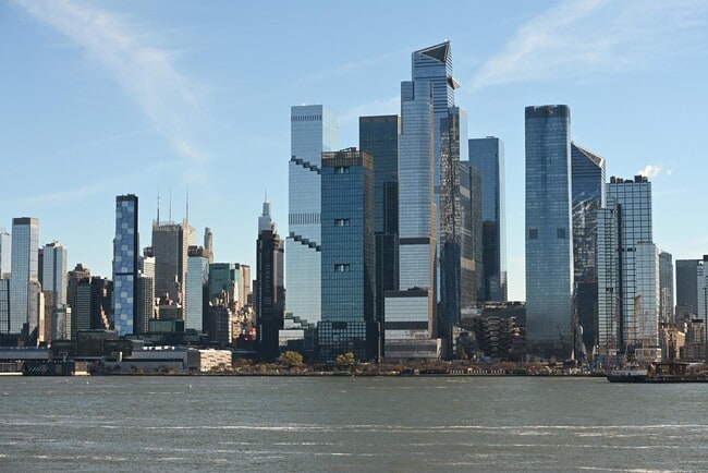 Building Photo - 600 Harbor Blvd