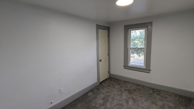 Building Photo - Welcome to this newly renovated gem locate...