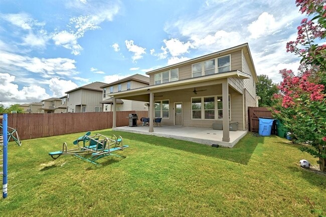 Building Photo - 16300 Travesia Way