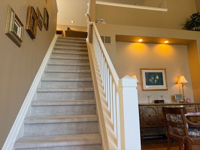 Building Photo - 8300 S Fairmount Dr