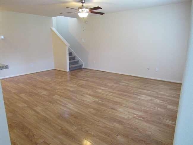 Building Photo - 6338 Applewood Forest Dr