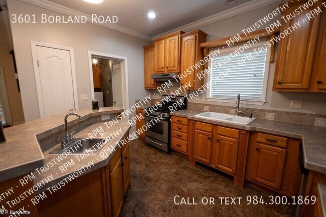 Building Photo - 3601 Borland Rd