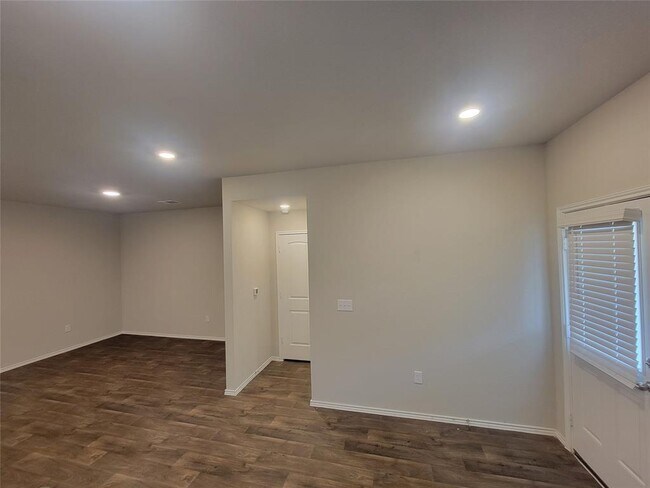 Building Photo - 5901 Berriweather Dr