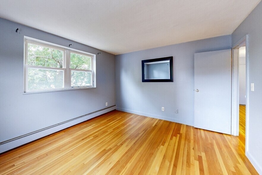 Bedroom 1 - 1105 Lexington St