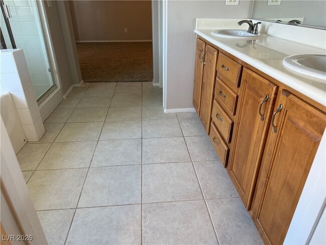 Building Photo - 9275 Cazador St