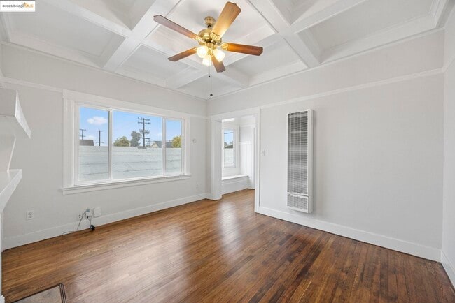 Building Photo - 685 37th St