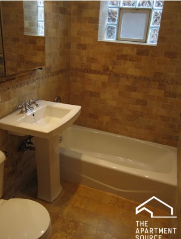 Building Photo - 3515 W Argyle St