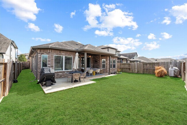 Building Photo - 9019 Stanley Oak Dr